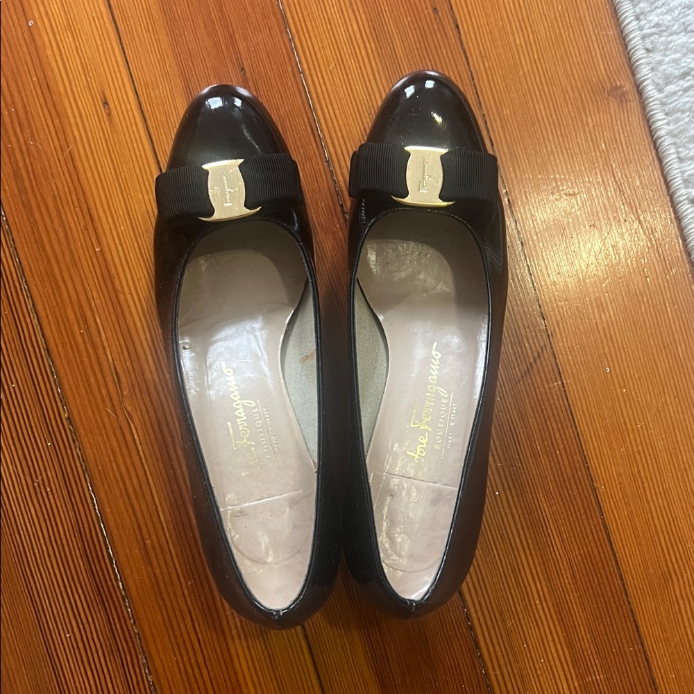 Salvatore Ferragamo Vara Patent Leather pumps